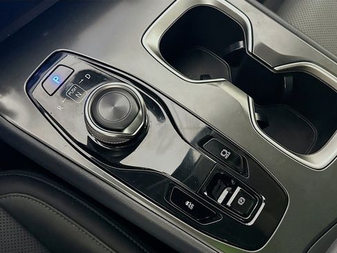 Used 2023 Lexus RZ 450e Premium w/ Technology Package image 24