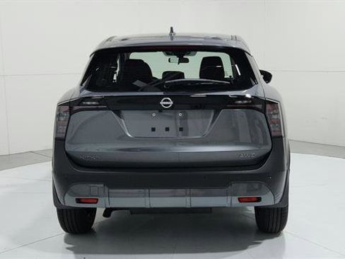 Used 2025 Nissan Kicks S image 7