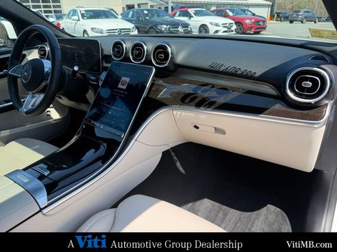 Used 2023 Mercedes-Benz C 300 4MATIC Sedan image 30