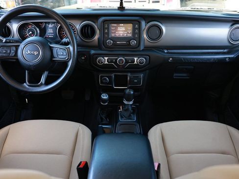 Used 2021 Jeep Wrangler Sport AWD/4WD image 38