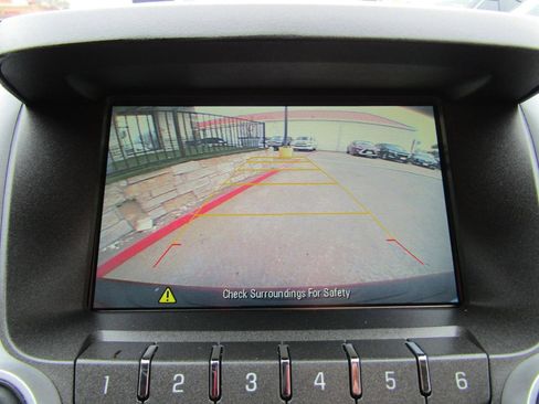 Used 2017 Chevrolet Equinox LT w/ Convenience Package image 17