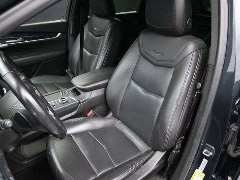Used 2022 Cadillac XT5 Premium Luxury image 10