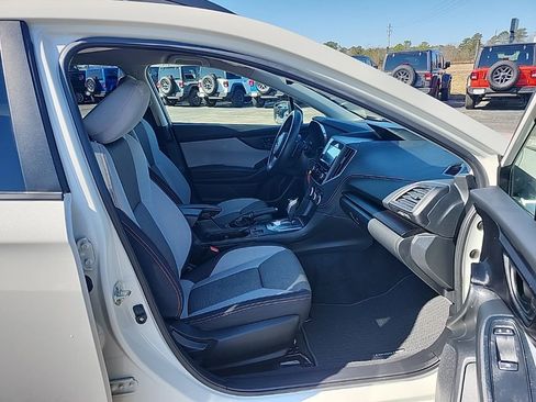 Used 2021 Subaru Crosstrek 2.0i Premium image 28