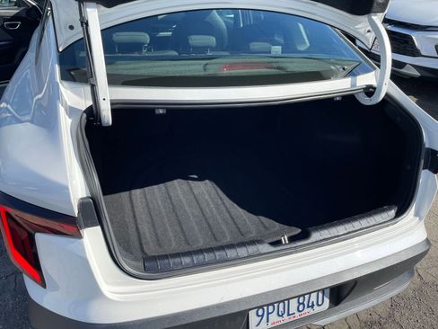 Used 2025 Kia K4 LXS image 30