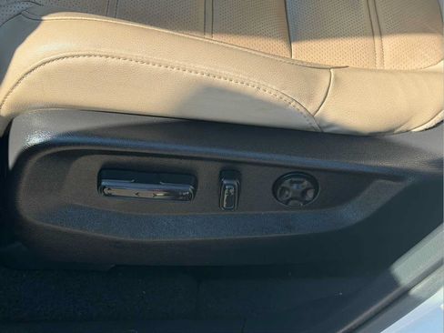 Used 2019 Honda CR-V EX-L image 12