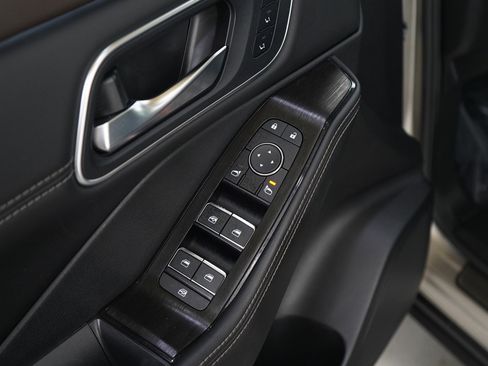 Used 2022 Nissan Rogue Platinum w/ Head-Up Display Package image 20