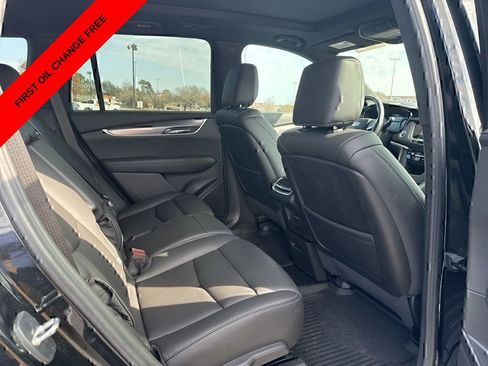 Used 2024 Cadillac XT6 Luxury w/ LPO, Floor Liner Package AWD/4WD image 10