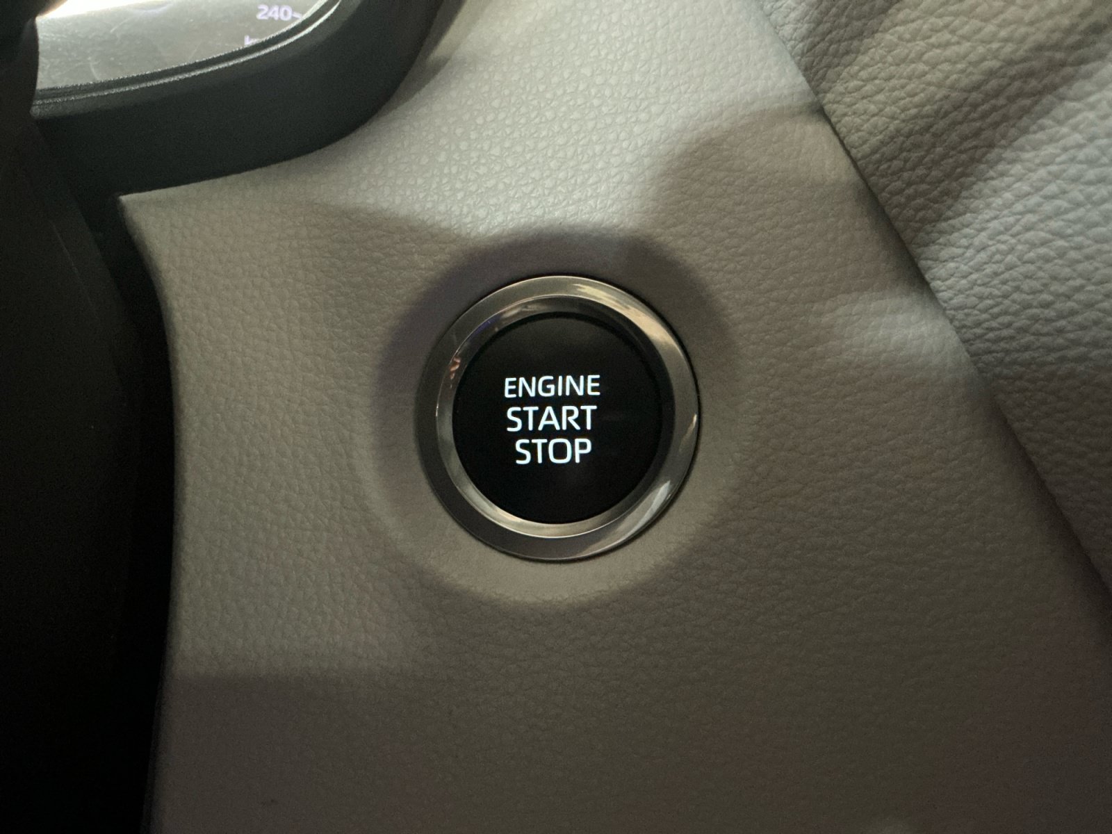Used 2024 Toyota Corolla SE FWD image 30