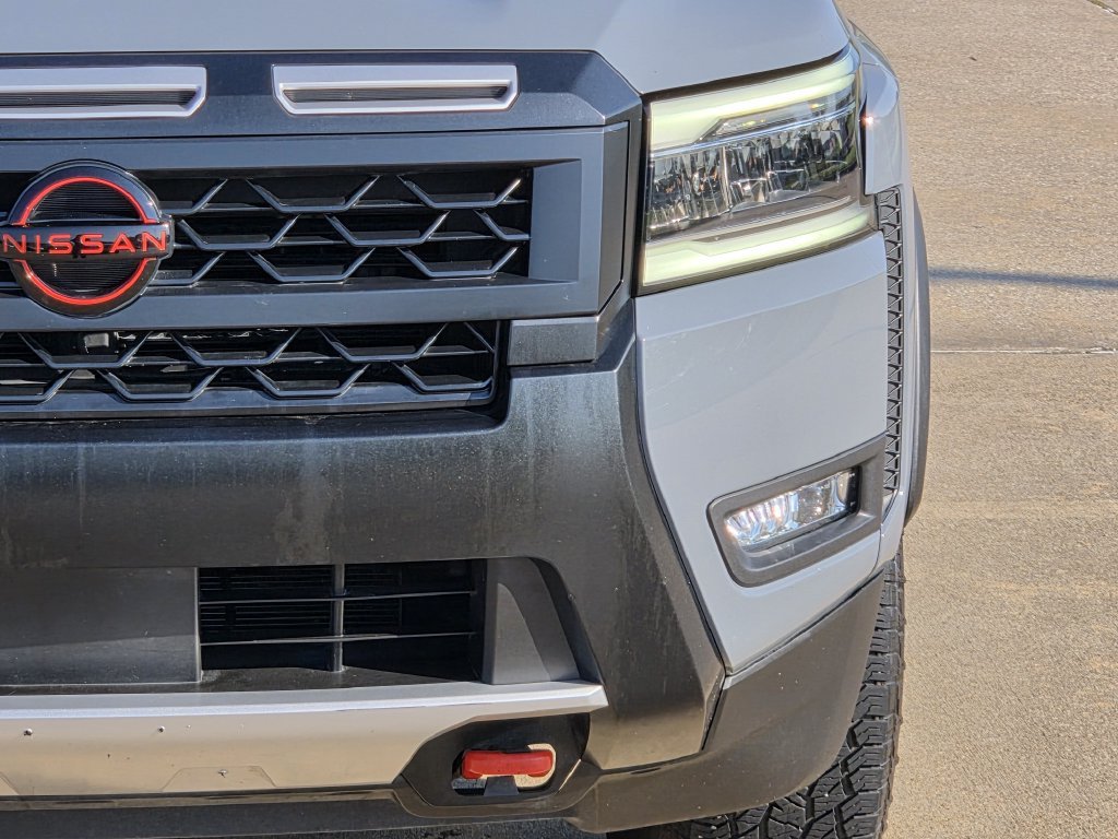 Used 2025 Nissan Frontier Pro-X RWD image 4