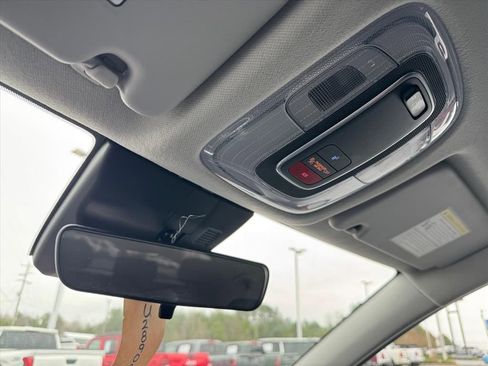 Used 2025 Hyundai Kona SEL image 25