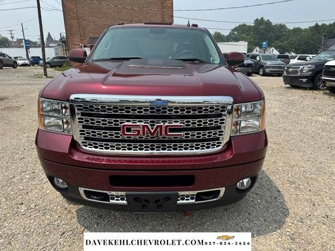 Used 2013 GMC Sierra 2500 Denali AWD/4WD image 2