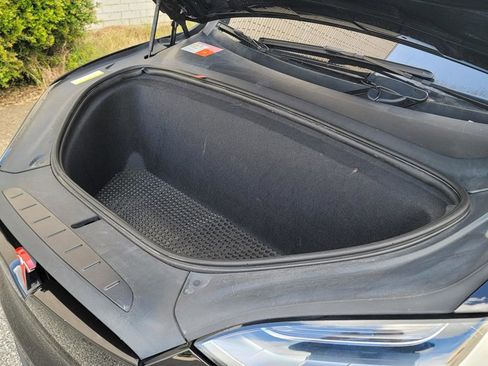 Used 2016 Tesla Model X P90D image 6