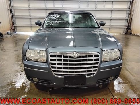 Used 2006 Chrysler 300 Touring RWD image 7