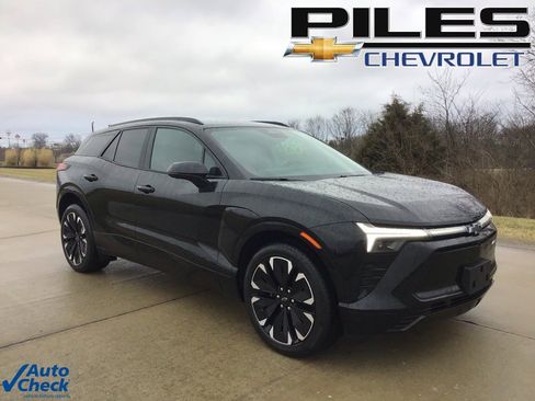 Used 2024 Chevrolet Blazer EV RS image 1