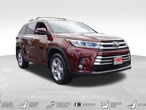 Used 2018 Toyota Highlander Limited image 1