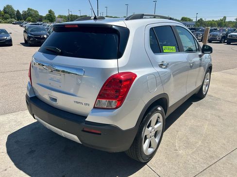 Used 2016 Chevrolet Trax LTZ w/ LPO, Cargo Package FWD image 5