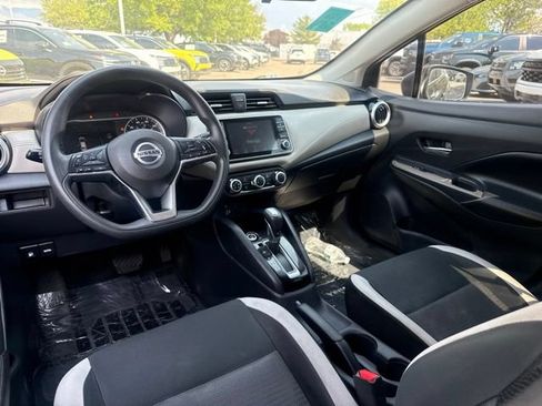 Used 2020 Nissan Versa SV FWD image 10