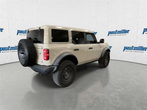 New 2025 Ford Bronco Badlands image 12