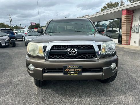 Used 2011 Toyota Tacoma PreRunner image 8