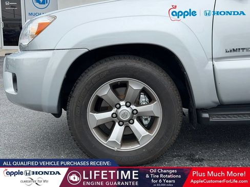 Used 2006 Toyota 4Runner Limited w/ Preferred Accessory Pkg AWD/4WD image 2