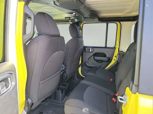 Used 2023 Jeep Wrangler Sport S image 9