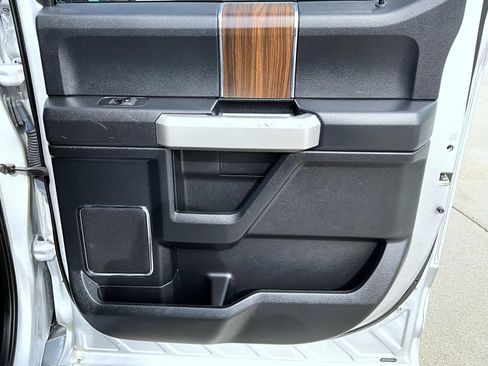 Used 2017 Ford F150 Lariat AWD/4WD image 18