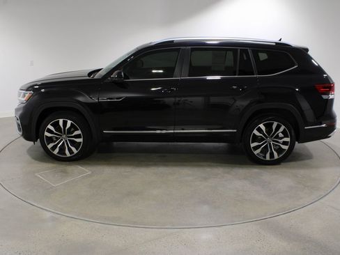 Used 2021 Volkswagen Atlas SEL R-Line image 2