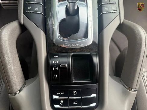 Used 2012 Porsche Cayenne S image 20