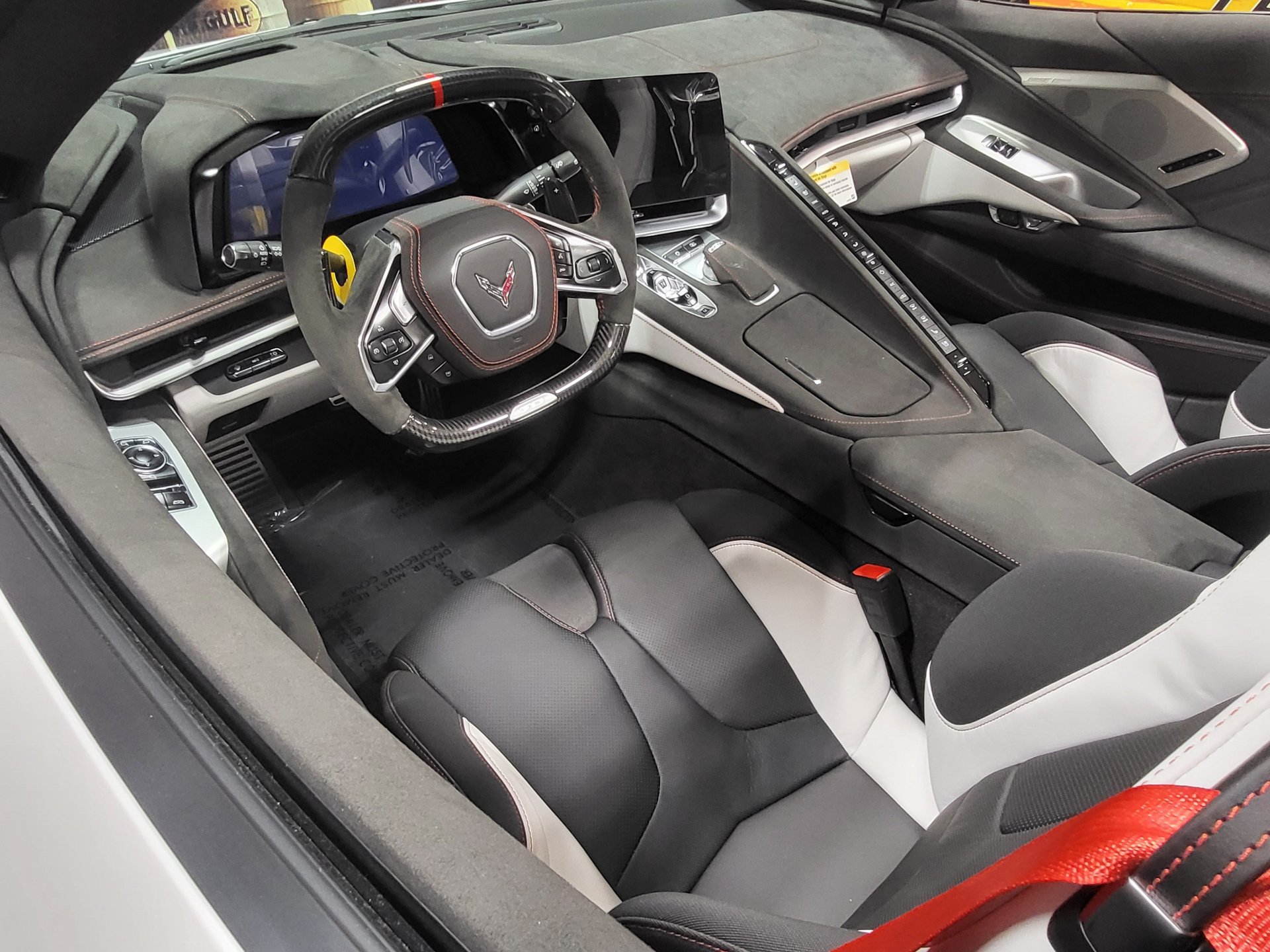 Used 2023 Chevrolet Corvette Z06 RWD image 22