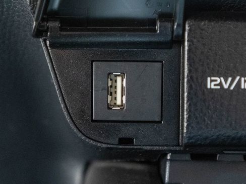 Used 2023 Toyota Camry SE image 25