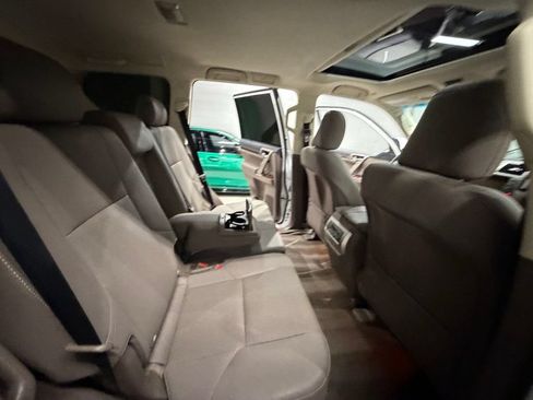 Used 2019 Lexus GX 460 Premium AWD/4WD image 29