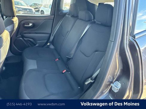 Used 2019 Jeep Renegade Altitude w/ Quick Order Package 2XM image 12