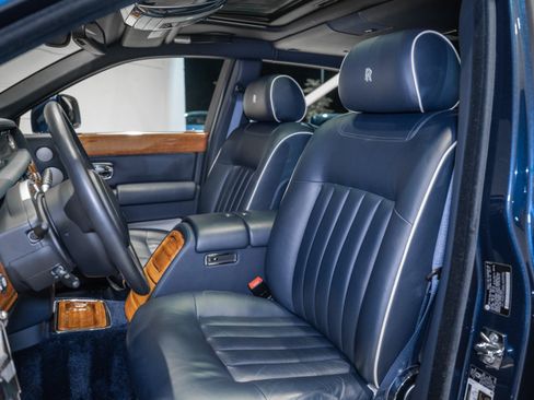 Used 2011 Rolls-Royce Phantom Sedan RWD image 31