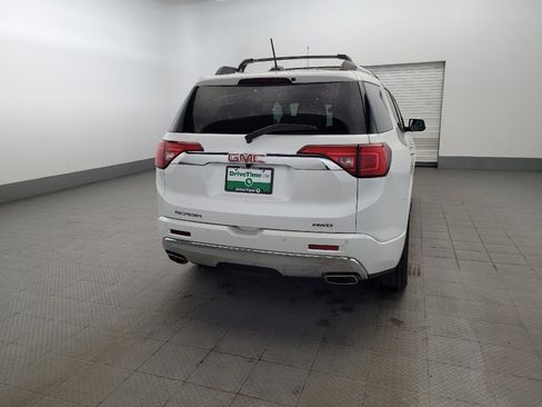 Used 2017 GMC Acadia Denali w/ Technology Package AWD/4WD image 7