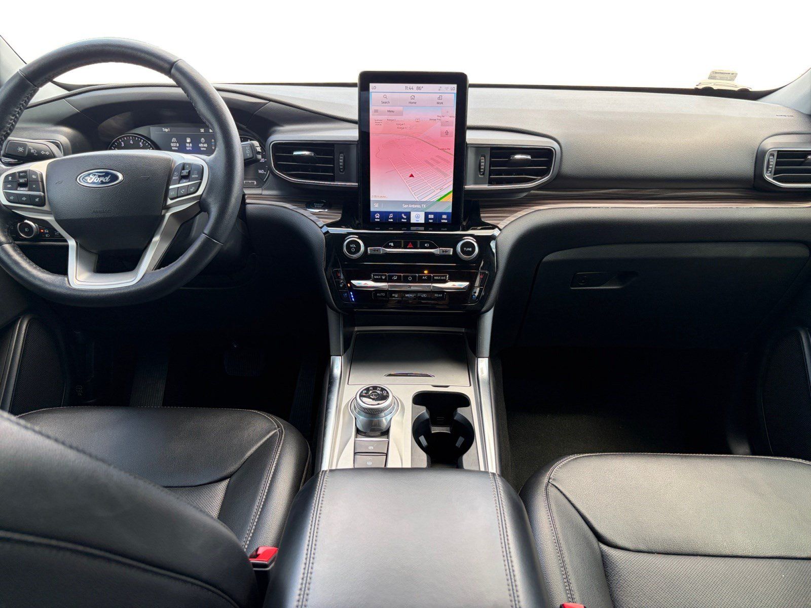 Certified 2023 Ford Explorer Limited w/ Limited Technology Package RWD image 21