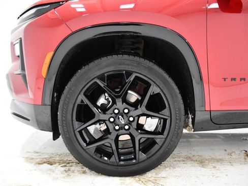 Used 2024 Chevrolet Traverse RS image 7