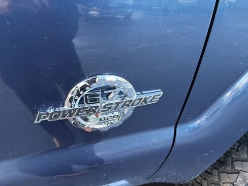 Used 2014 Ford F250 XLT w/ XLT Premium Package image 5