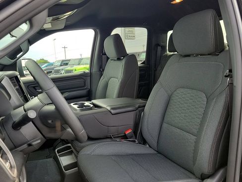 New 2026 RAM 1500 Express AWD/4WD image 11