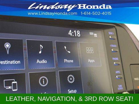 Used 2021 Toyota Highlander XLE AWD/4WD image 19