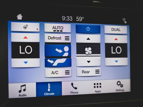Used 2019 Ford Expedition XLT w/ Equipment Group 202A AWD/4WD image 14