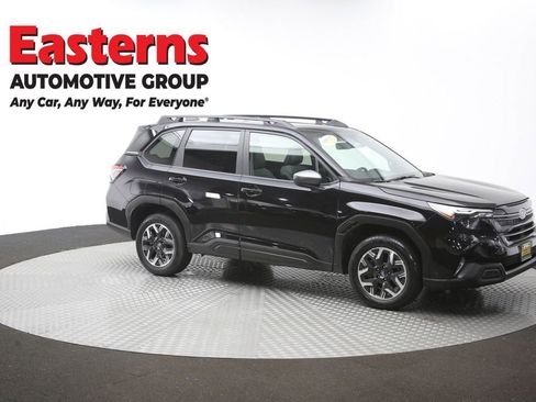 Used 2025 Subaru Forester Premium AWD/4WD image 50