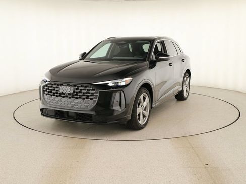 Certified 2025 Audi Q5 Prestige AWD/4WD image 12