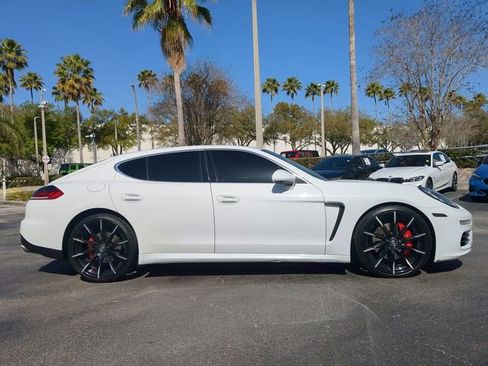 Used 2014 Porsche Panamera S image 4