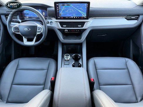 New 2026 Ford Explorer Active w/ Active Comfort Package image 18