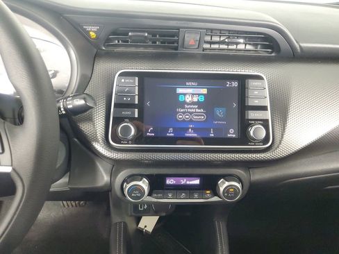 Used 2020 Nissan Kicks SV image 16