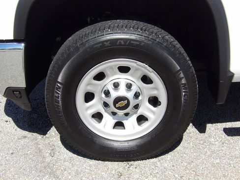 Used 2025 Chevrolet Silverado 3500 W/T w/ WT/CX Safety Package image 62