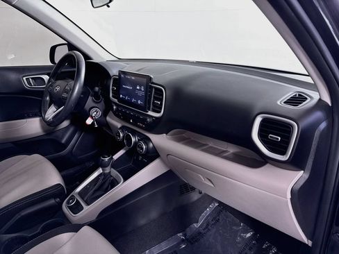 Used 2023 Hyundai Venue SEL FWD image 31