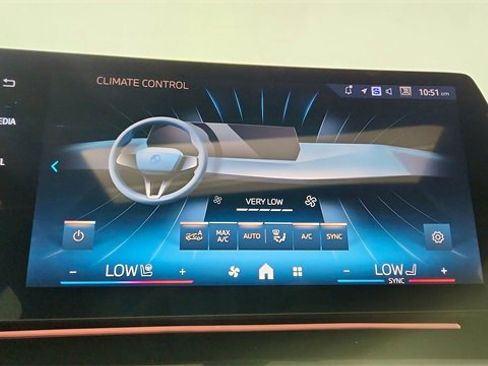 Used 2024 BMW X1 xDrive28i w/ Premium Package image 44