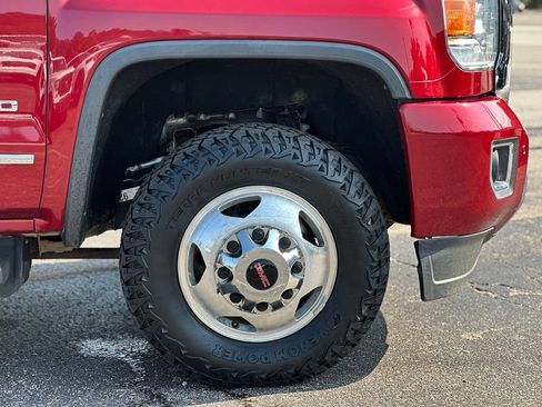 Used 2018 GMC Sierra 3500 Denali w/ Duramax Plus Package AWD/4WD image 28