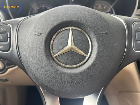 Used 2017 Mercedes-Benz GLC 300 w/ Premium 1 Package image 23